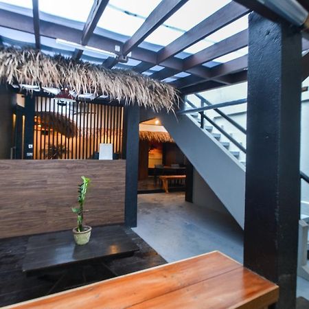 Island Nook Hotel Balabag  Kültér fotó