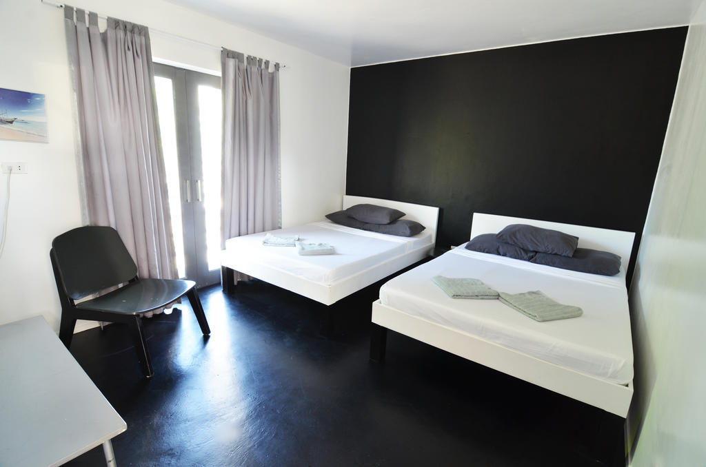 Island Nook Hotel Balabag  Szoba fotó