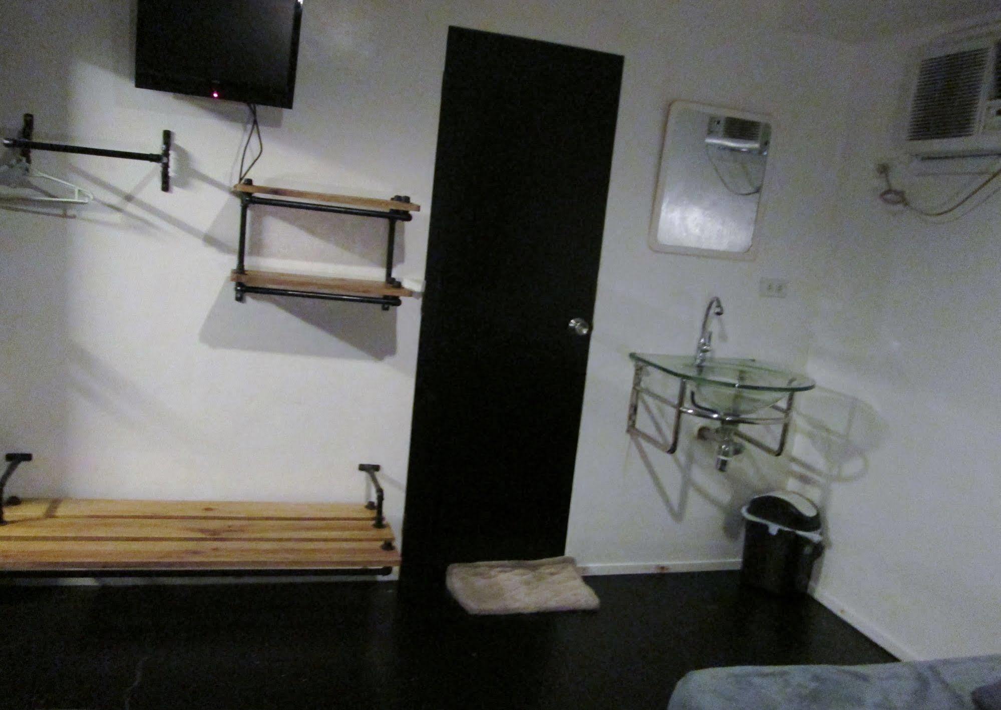 Island Nook Hotel Balabag  Kültér fotó