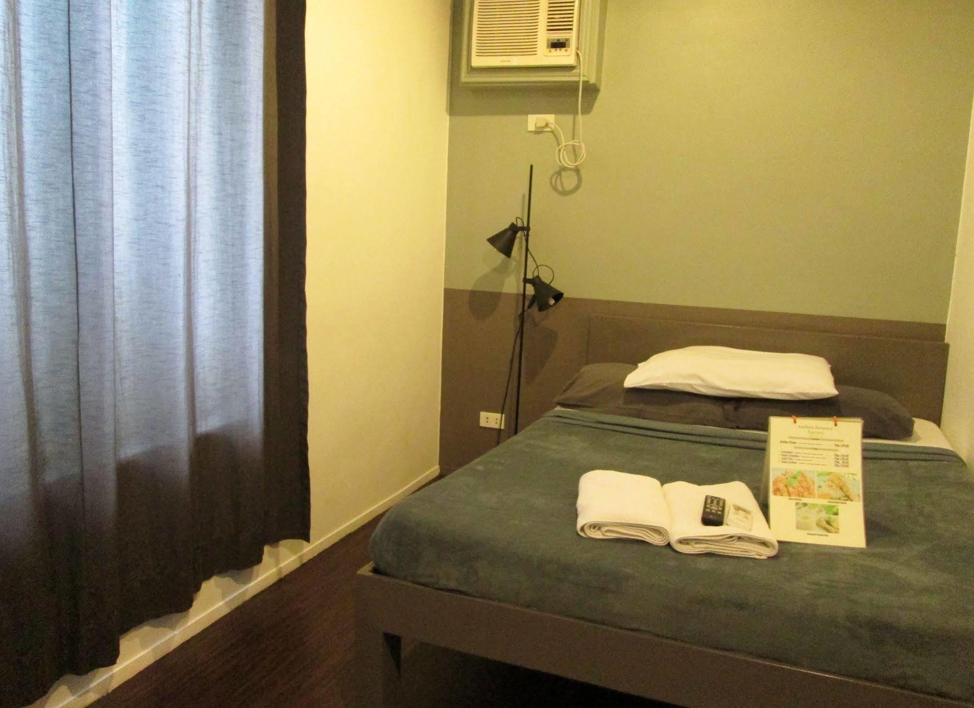 Island Nook Hotel Balabag  Kültér fotó