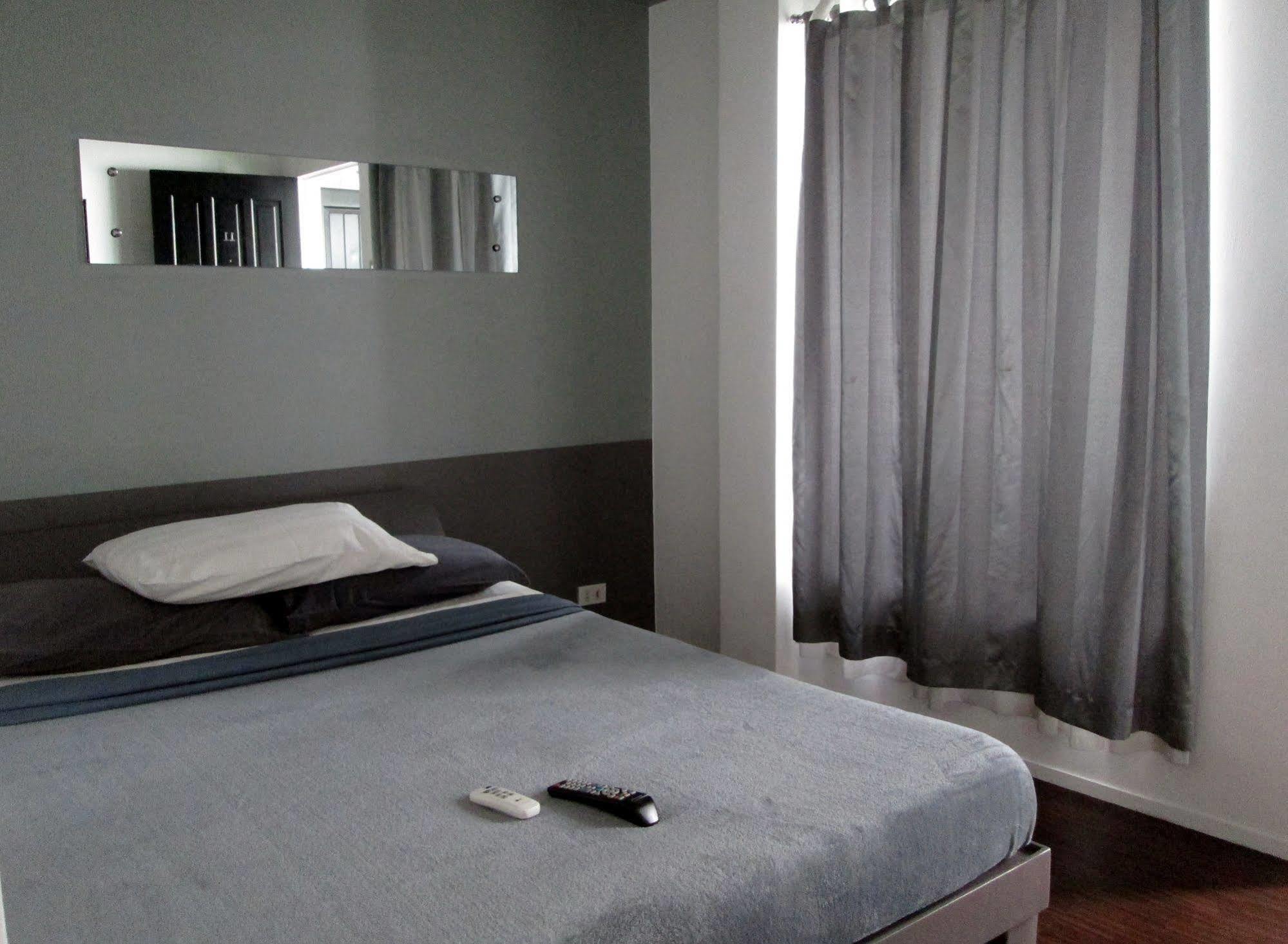 Island Nook Hotel Balabag  Kültér fotó