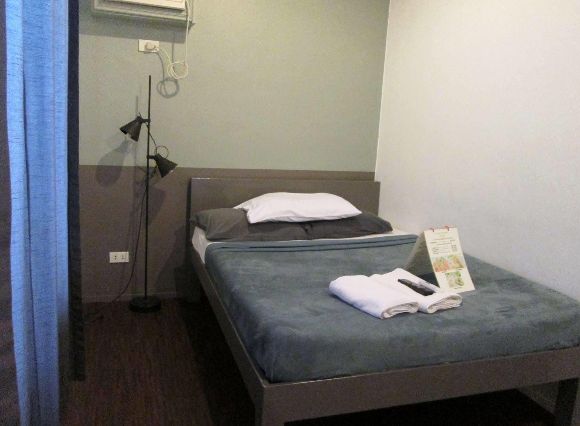 Island Nook Hotel Balabag  Kültér fotó